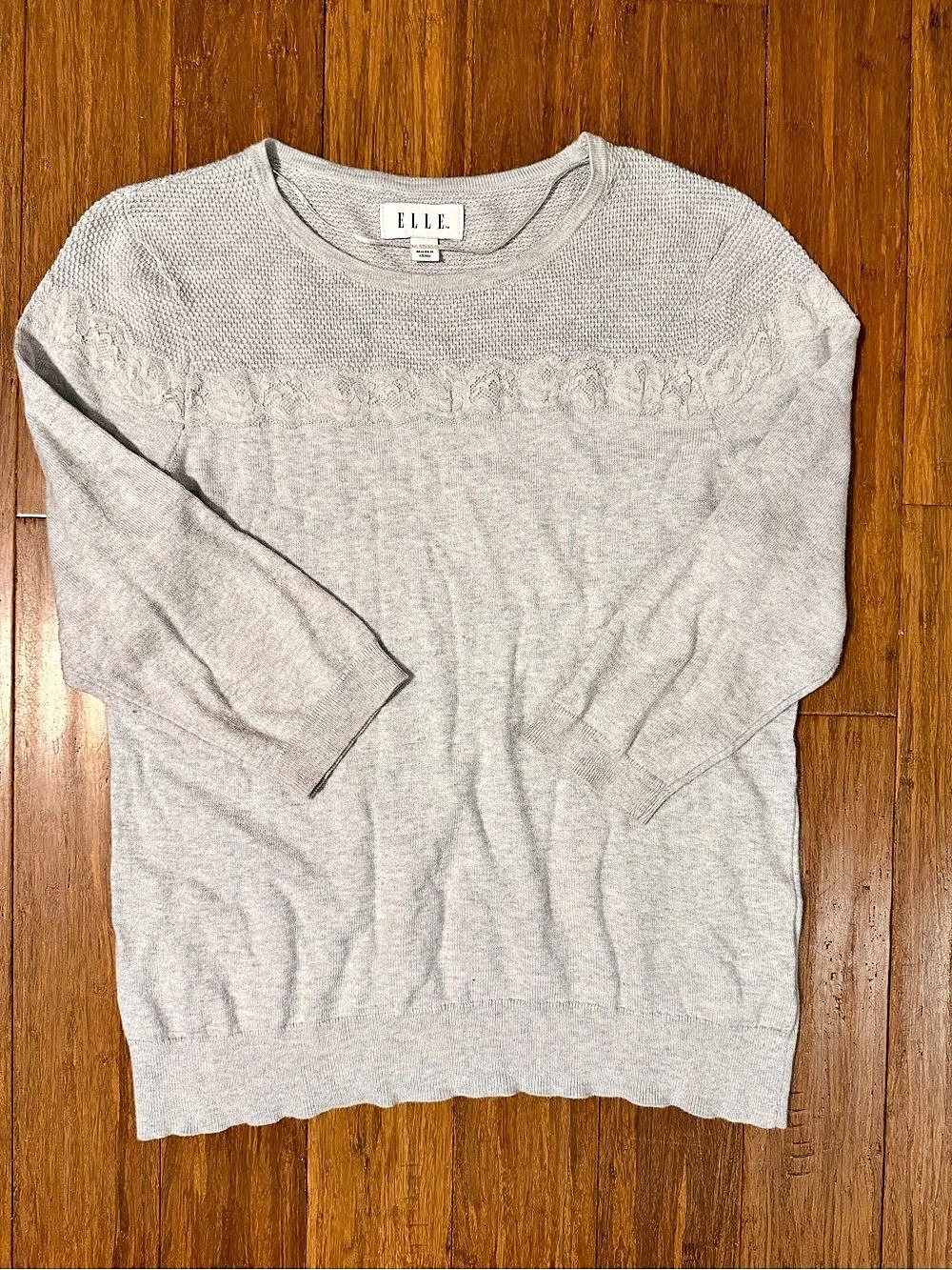 ELLE Lace-Knit Gray Sweater Size Large
